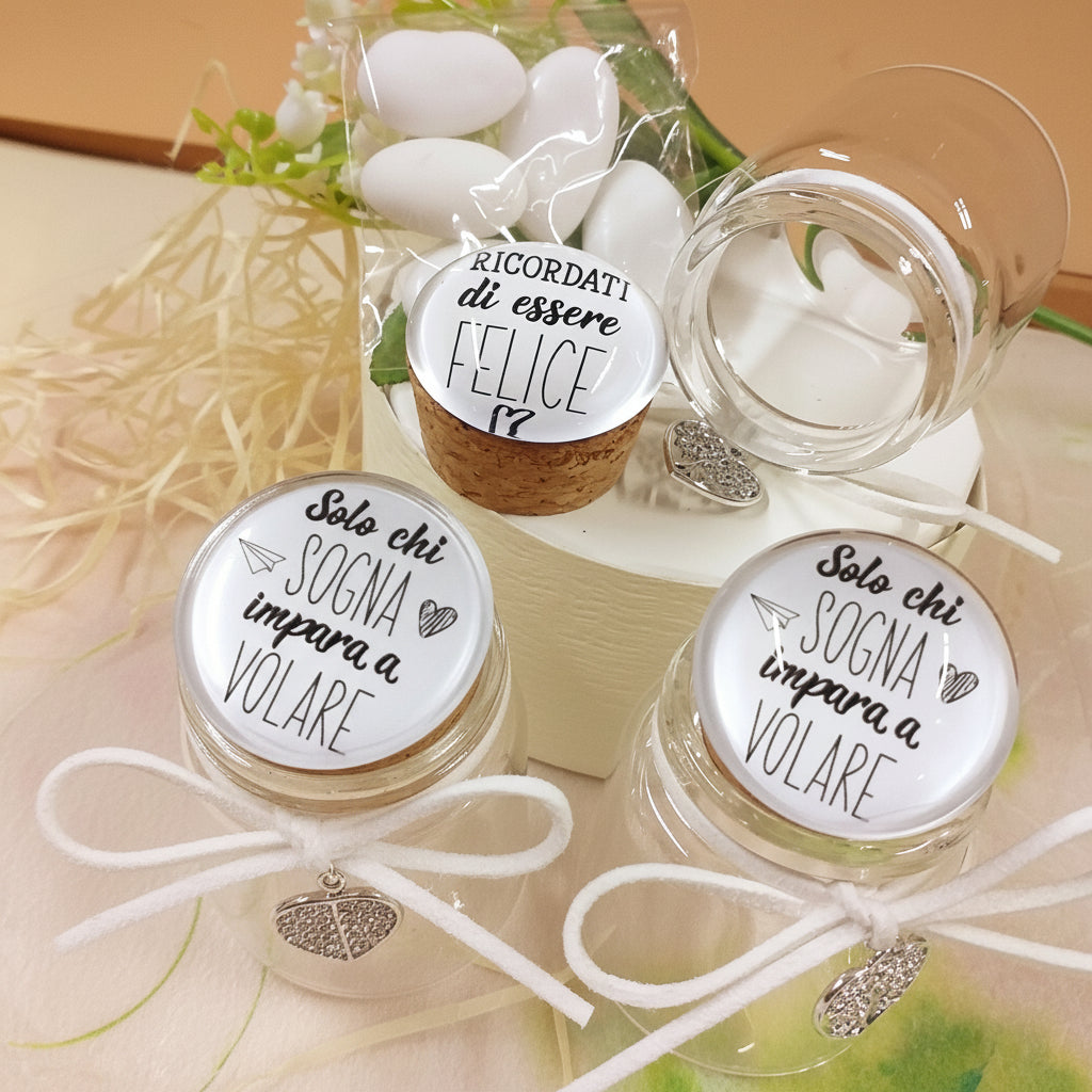 packaging confezionamento dettagli vasetto vetro sughero portaconfetti frasi scritte sul tappo ceramica barattolino confezionato bomboniera Comunione confetti bigliettino calice o Cresima mitria colomba pastorale