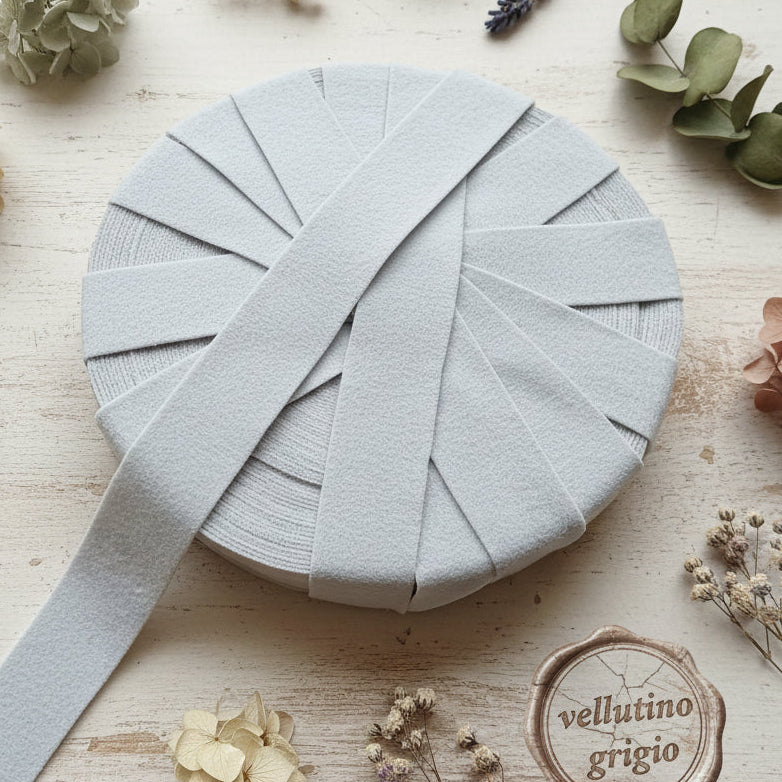 vellutino grigio stock fine serie fettuccia uncinetto borse e cestini