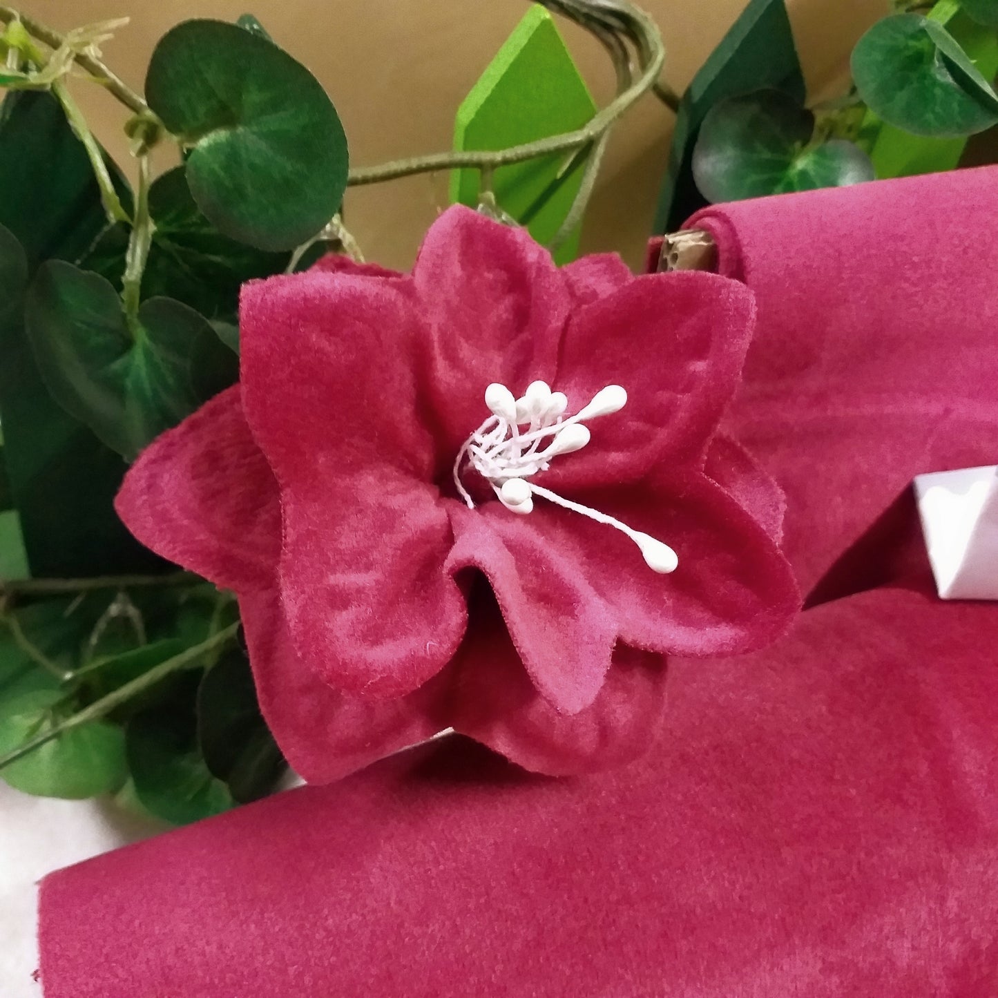 04 bordeaux rosato Natale tessuto Stafil velluto velvet uso cucito creativo pupazzi palline albero fiocchi natalizi decorazioni addobbi packaging vetrinistica fiori stelle
