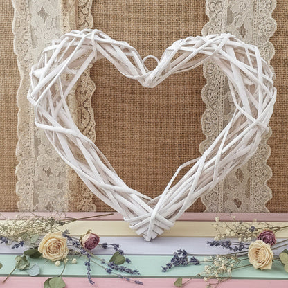 30 cm grande cuore vimini bianco intrecciato ghirlanda rattan di midollino viticcio uso cornice da decorare fuoriporta allestimento san valentino festa mamma natale pasqua fiocco nascita coccarda