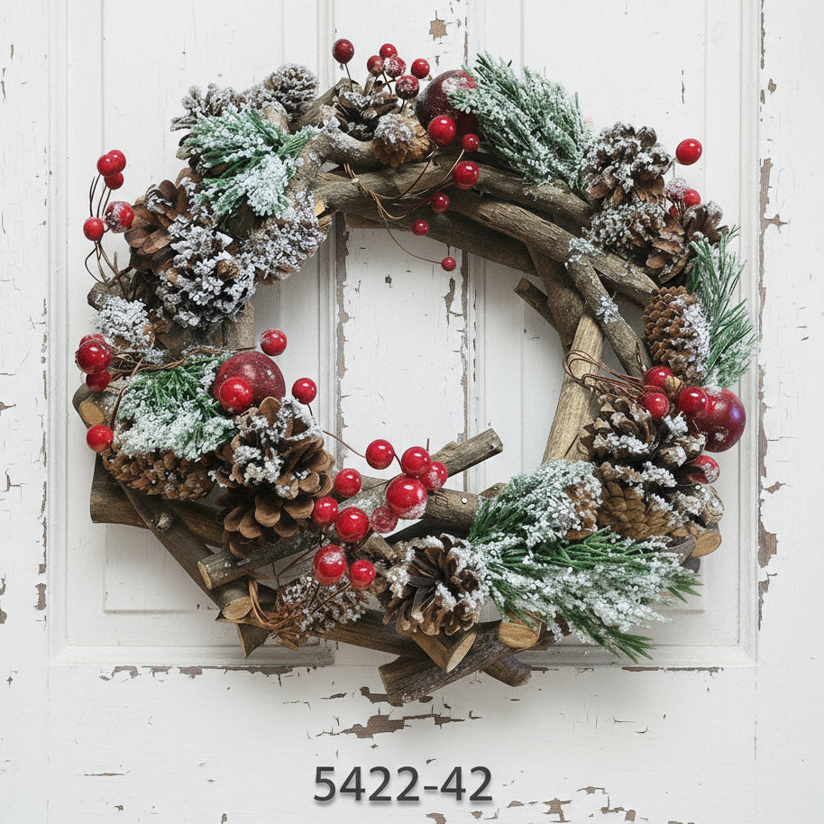 5422-42 Stafil anello natalizio legno ghirlanda cerchio pino abete artificiale pigne bacche meline rosse rami rustici viticcio innevata effetto frosted per fuoriporta centrotavola Natale composizioni fiori