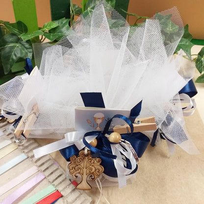 albero della vita portachiavi perle cordino confezionato bomboniere confetti sacchettini tulle bigliettini stampati nastro ad uso ricordini Prima Comunione Santa Cresima maschietto bambino