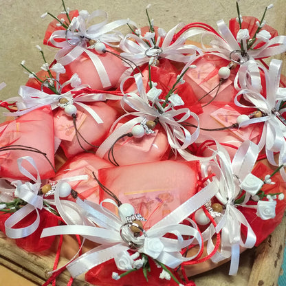 rosso bianco bomboniere portachiavi angioletto shabby chic perline fatto a mano angelo perle legno ideale per Battesimo bimbo bimba Comunione Cresima confezionato