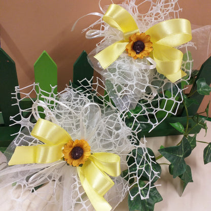 rete tulle sacchetti matrimonio prima comunione coccarda girasoli bomboniere confezionate confetti bigliettino stampato o kit fai da te