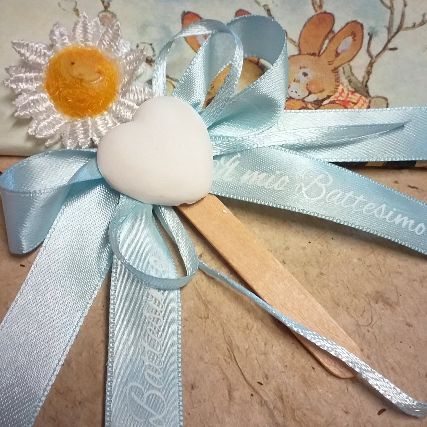 dedica nastro azzurro stampato offerta bomboniere 1 euro segnalibro celeste su stecco gelato gessetto cuore margherita per nascita bimbo maschietto babyshower battesimo