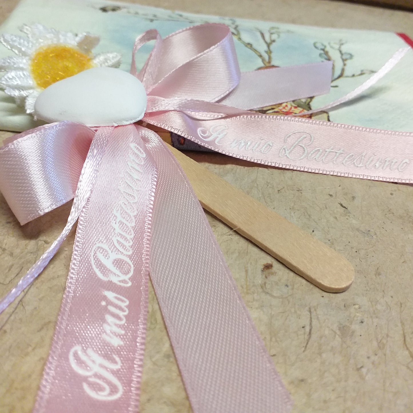 nastro rosa stampato offerta bomboniere 1 euro segnalibro su stecco gelato gessetto cuore margherita per nascita bimbe femminucce babyshower battesimo