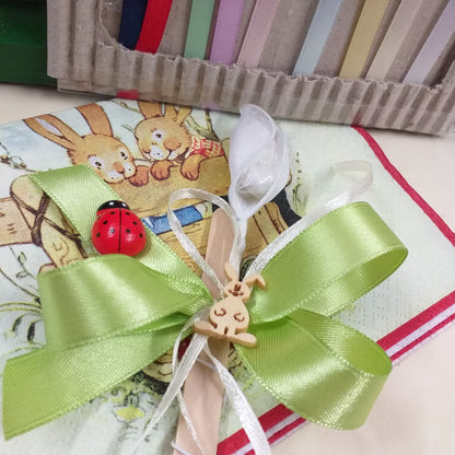 verde per bimba femminuccia bimbo maschietto segnalibro applicazione ciondolo legno coniglietto bebè confezionata bomboniera offerta 1 euro nascita babyshower segnaposto battesimo confetto monoporzione foglia tulle coccarda nastro