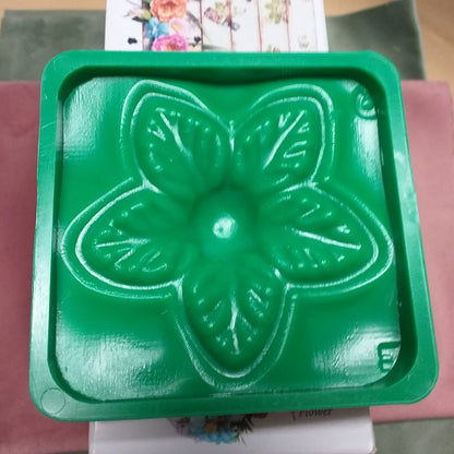 stampi Renkalik per sepali fiori camelias ad uso con fommy gomma crepla carta eva foam mousse velluto termico termomodellabile stoffa pizzo modelli per foglie fiorellini begonia rosa giapponese fiore di pesco e mandorlo