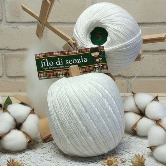 gomitolo filo di cotone pregiato per uncinetto bianco titolo 5 filato di scozia stafil filati stock offerta lavori a maglia con ferri