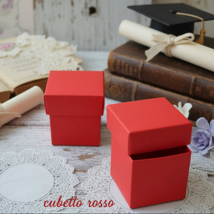 cubetti rossi Scatoline laurea portaconfetti fai da te bomboniere economiche per confezionamento di confetti a casa per diploma specialistica triennale magistrale