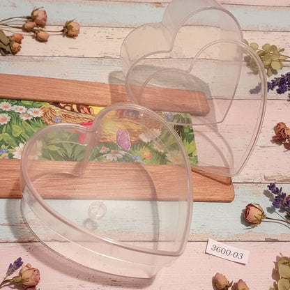 scatole da appoggio cuori plastica plexiglass trasparenti 10 cm apribili divisibili uso confezioni cioccolatini biscotti enogastronomiche packaging confetti decorazioni decoupage fioristi