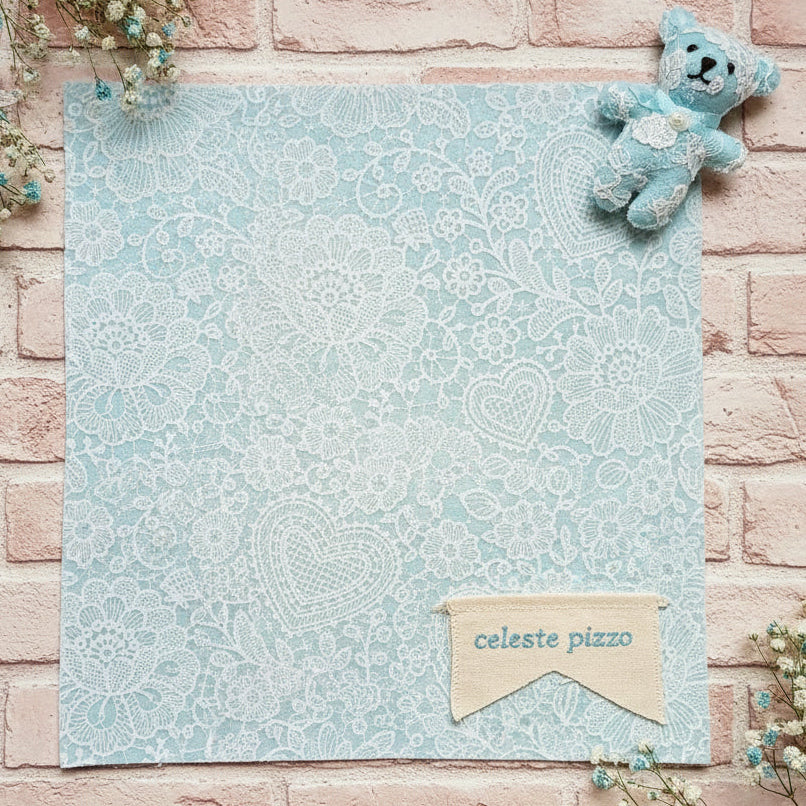 celeste bianco pannolenci morbido feltro stampato disegnato pizzo shabby fantasia fiori cuori per lavoretti fuoriporta fiocchi nascita coccarde addobbi natalizi decorazioni pasquali vetrinistica bomboniere