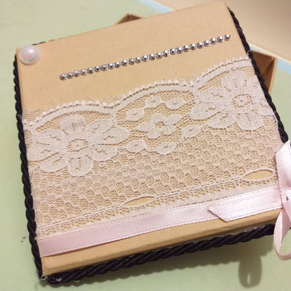 idea scatolina regalo creare con nastro perline cristalli brillantini strass effetto diamantato acrilico argento scrapbooking fai da te e decorazioni Natale