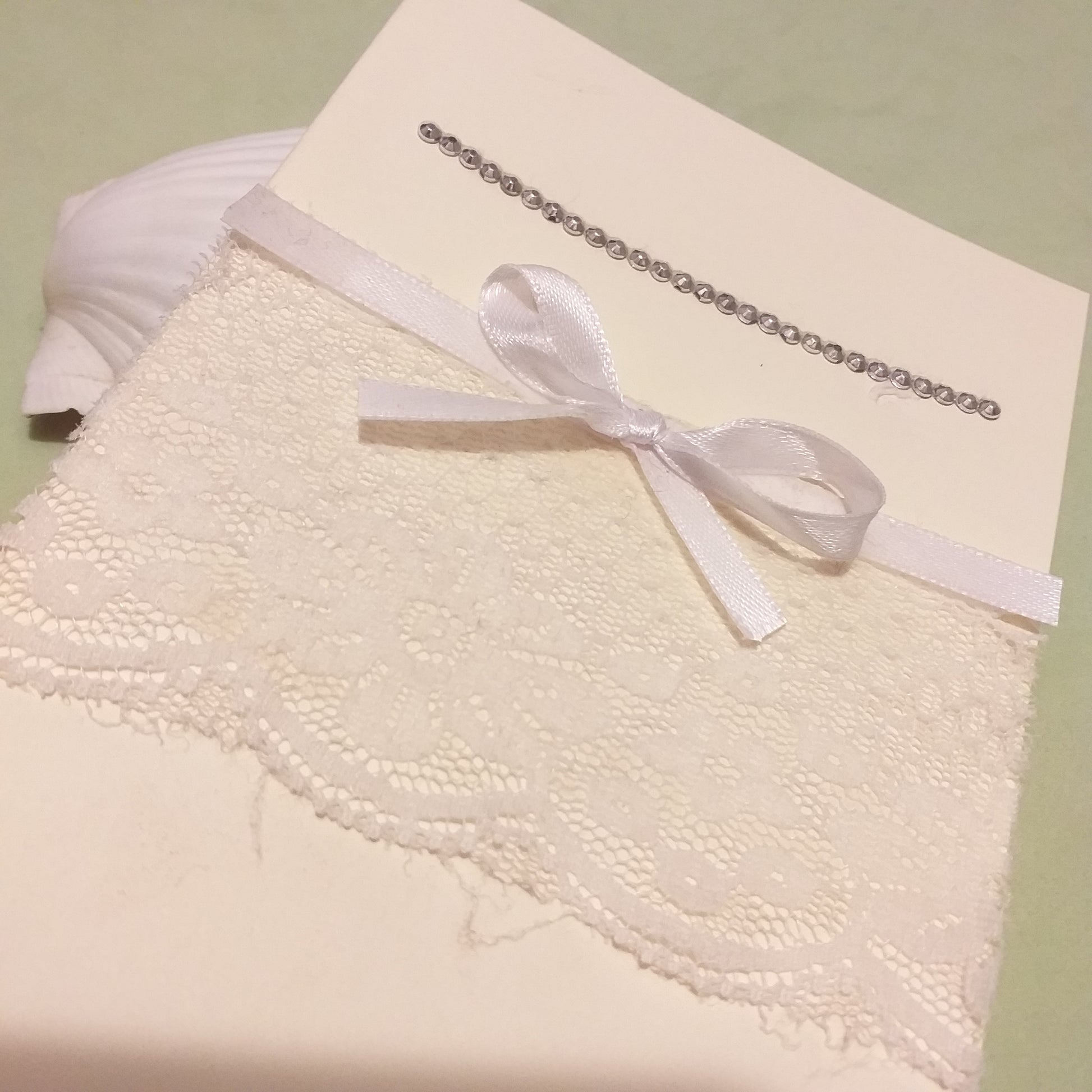 idea biglietto creare con nastro perline cristalli brillantini strass effetto diamantato acrilico argento scrapbooking fai da te e decorazioni Natale