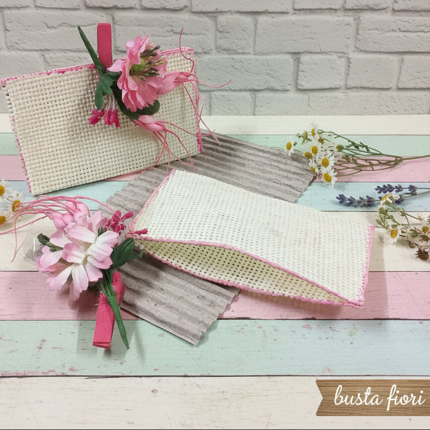 bustine piccole con fiori mignon miniature per bomboniere portaconfetti di juta corda rafia uso confezionamento packaging decorazioni hobby fai da te
