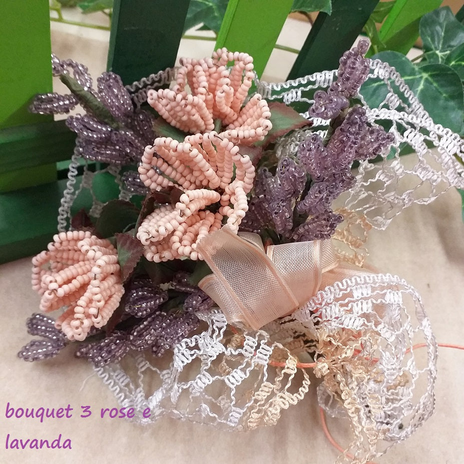 roselline e lavanda vetrina bella shop negozio fiori perline Venezia idea regalo centrotavola, bouquet mazzo sposa composizione festa mamma packaging originale
