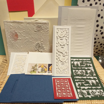 Set creativo cofanetto lavoretti bambini divertimento carte cartoncini decorazioni feste compleanno estate primavera fustellati Pasqua