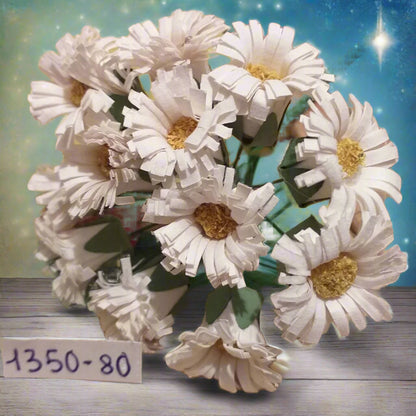 margherite bianche fiori bomboniere fai da te fiorellini di carta ad uso segnaposto matrimonio Cresima confezionamento bomboniere packaging chiudipacco regalo composizioni floreali