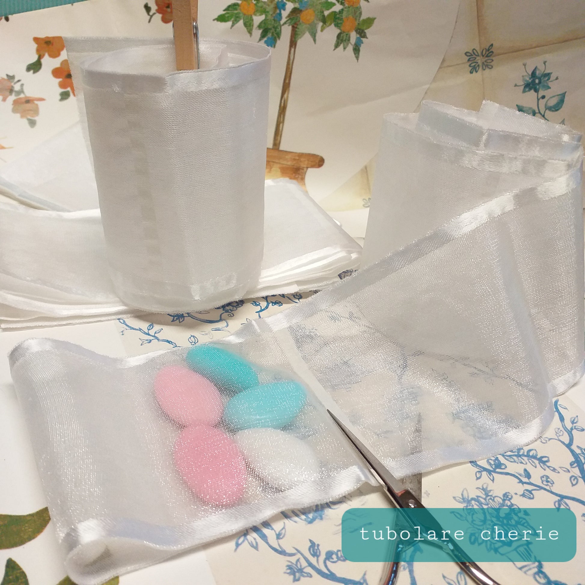 tubico nastro tubolare portaconfetti bianco da tagliare per costruire sacchetto bustina uso creare bomboniere fai da te confezioni lavanda fiori secchi packaging pasticceria