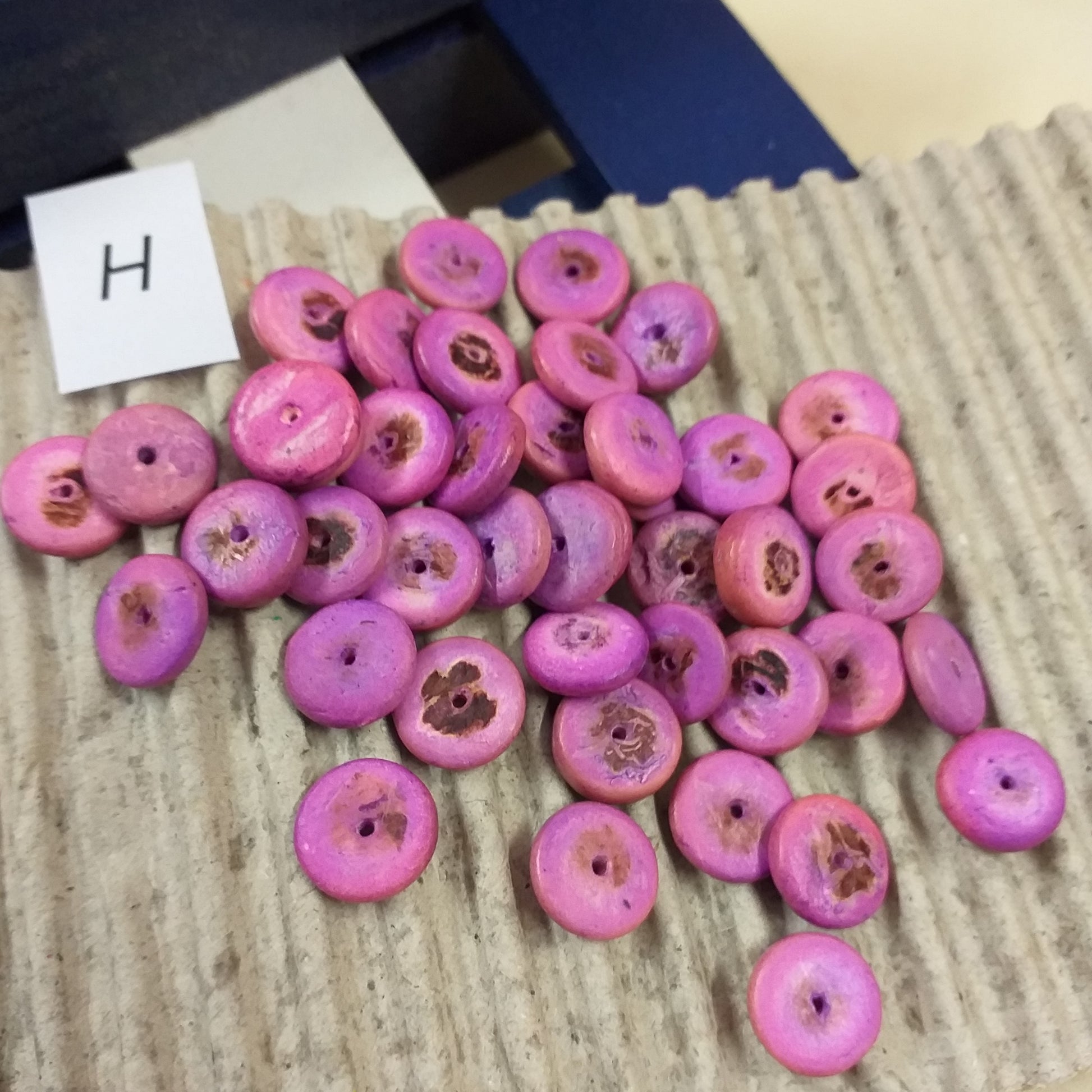 viola offerta ciondoli cocco dischi perline per collane bigiotteria orecchini bracciali bomboniere tema mare perle fai da te gioielli Bijoux