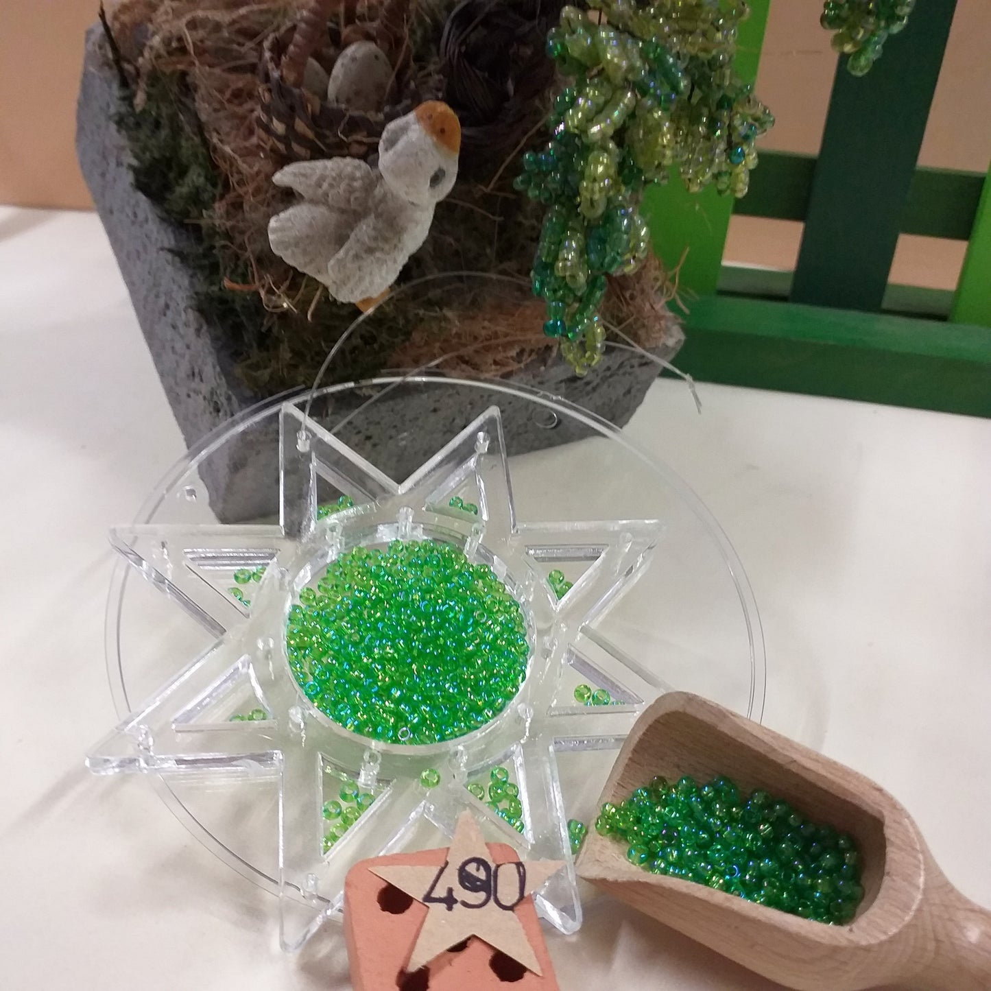 verde foglie perline rocailles di vetro iridescente conteria cangiante iridata uso creare fiori veneziani bonsai piante alberi perle hobby fai da te bigiotteria gioielli