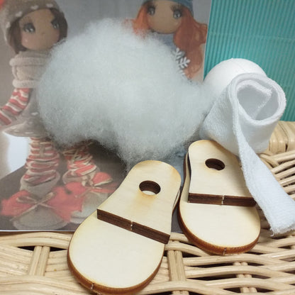 ovatta pallina polistirolo forme stampi basi forate di legno piedi creare scarpine bambole pupazzi pigotte Renkalik con mini tubolari calzine