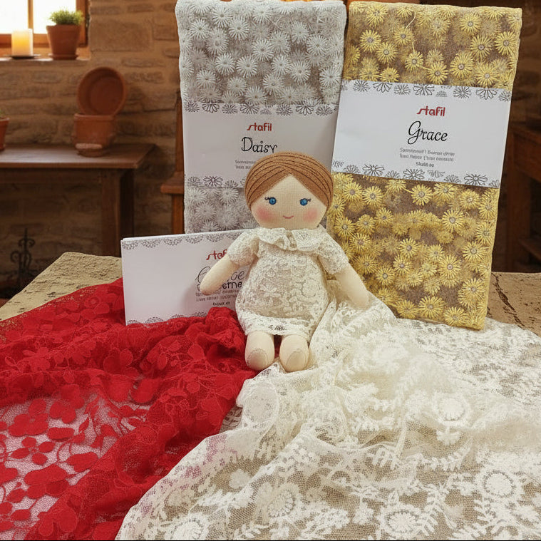 tessuto di pizzo margherite daisy fiori tulle crema grace stafil pasquale ad uso cucito creativo hobbistica bambole di stoffa pezza vetrinistica allestimento bomboniere idea quadretto bambolina fatina primavera