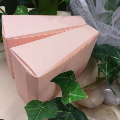 rosa bimba scatoline fetta di torta scenografica decoupage bomboniere da decorare portaconfetti e regalo confezionamento caramelle cioccolatini confetti uso Battesimo nascita babyshower