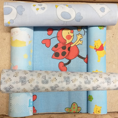 Colore azzurro celeste scampoli di tessuto 100% cotone stoffa stampata fantasia bimbi uso patchwork quilting cucito creativo e hobby creazioni fiocchi nascita corredino bebè
