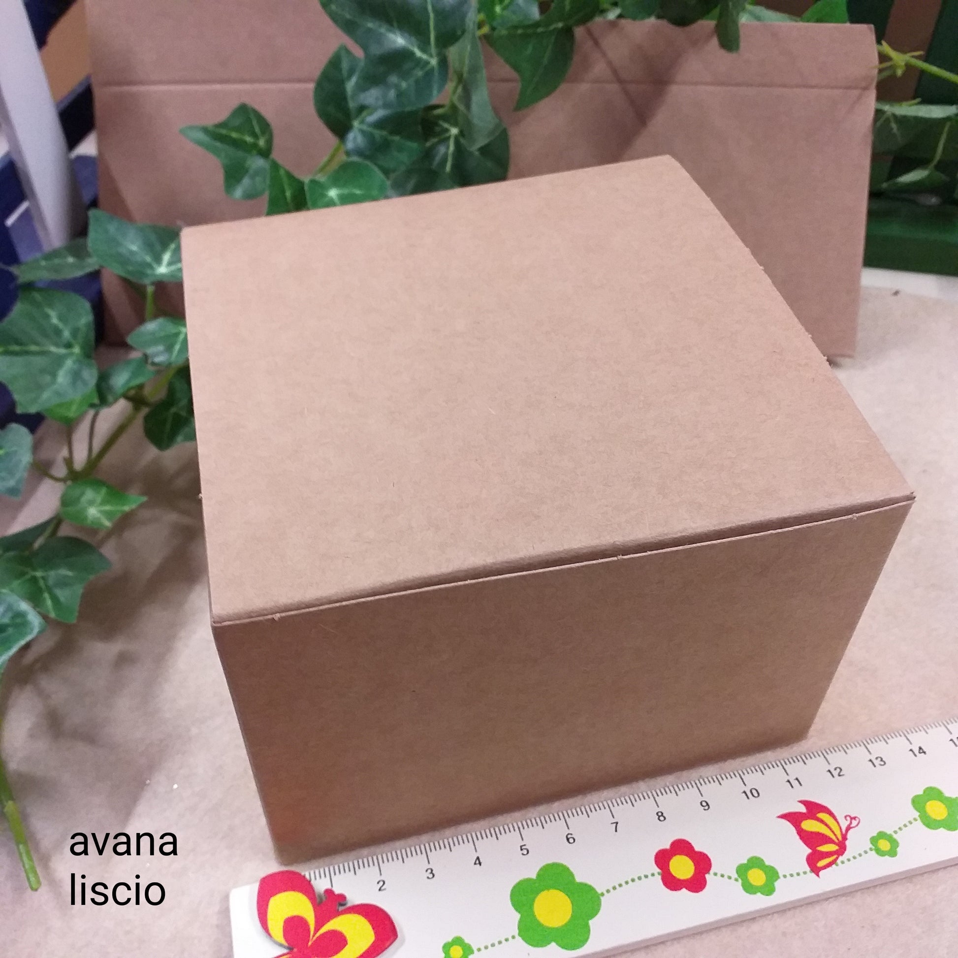 12 x 12 x 8 cm grandi basse rustiche country scatole cartone avana liscio bomboniere fai da te e regalo cartoncino beige uso confezioni packaging pasticceria enogastronomia