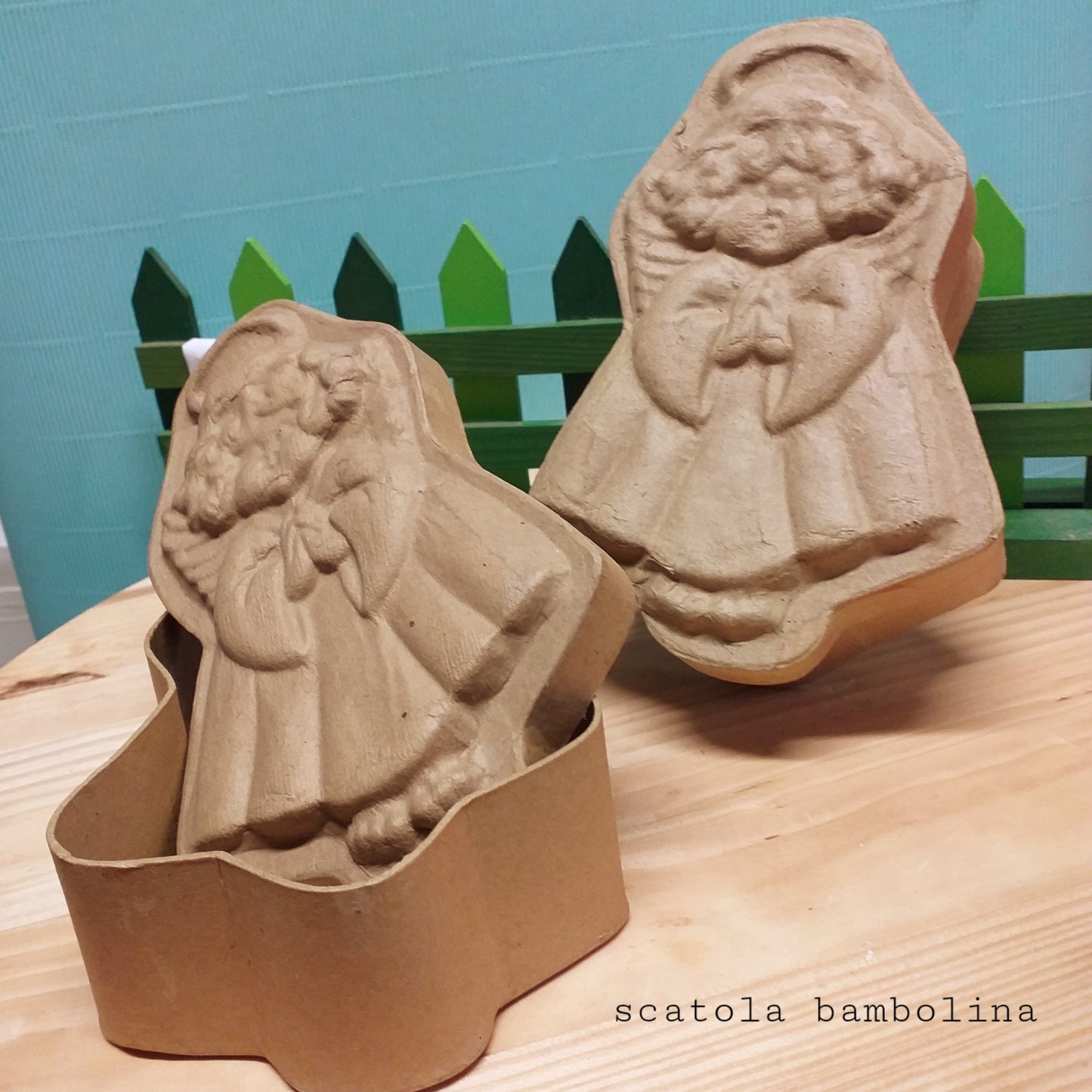 scatole bamboline articoli per decoupage oggetti di cartone ecrù da colorare dipingere decorare in hobbistica creativa uso confezioni pasquali con uova