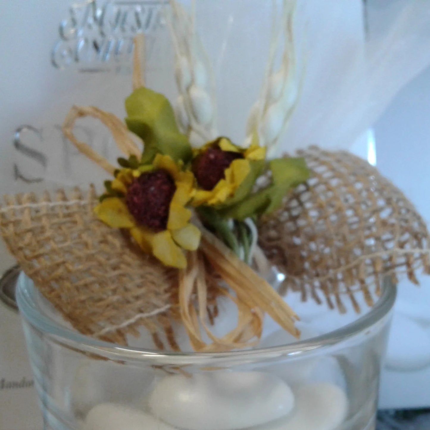 particolare artigianale segnaposto juta matrimonio Cresima Comunione 1 confetto rafia spighe girasoli
