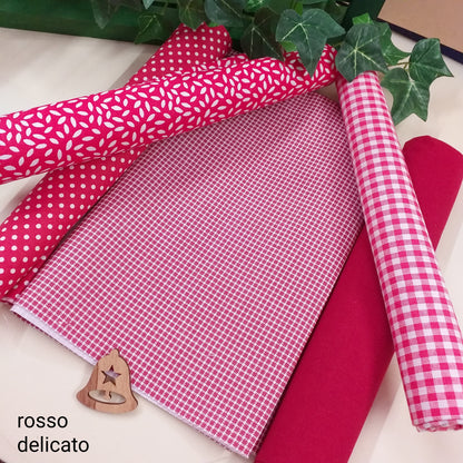 Cotonina pois quadretti tinta unita stampa provenzale rosso Natale scampoli in stoffa 100% cotone tessuto fantasia patchwork cucito e hobby creativi uso cucire fiocco nascita corredino cameretta arredamento cucina addobbi albero decorazioni
