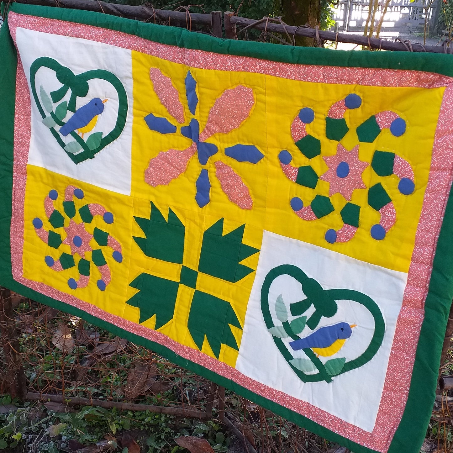 Piccolo tappeto love verde giallo economico patchwork biancheria della casa Fiera del Bianco per cucina arredo salotto soggiorno copertina divano