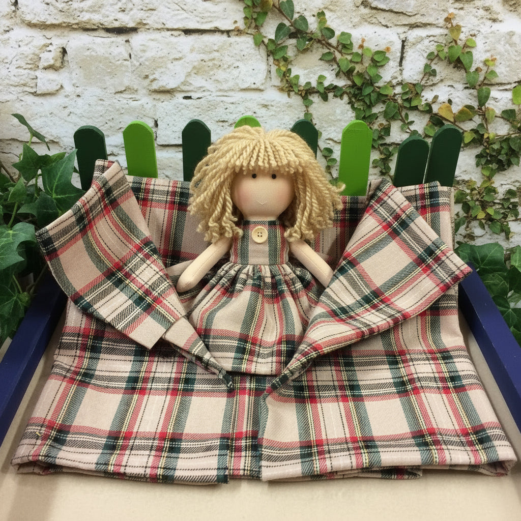 Scotland stafil beige rosso blu panno tessuto scozzese lana sintetica stoffa tartan a quadretti uso cucito cuscino Sancho Natale addobbi decorazioni fai da te hobbistica creativa gnomi del bosco e della neve streghetta befanella