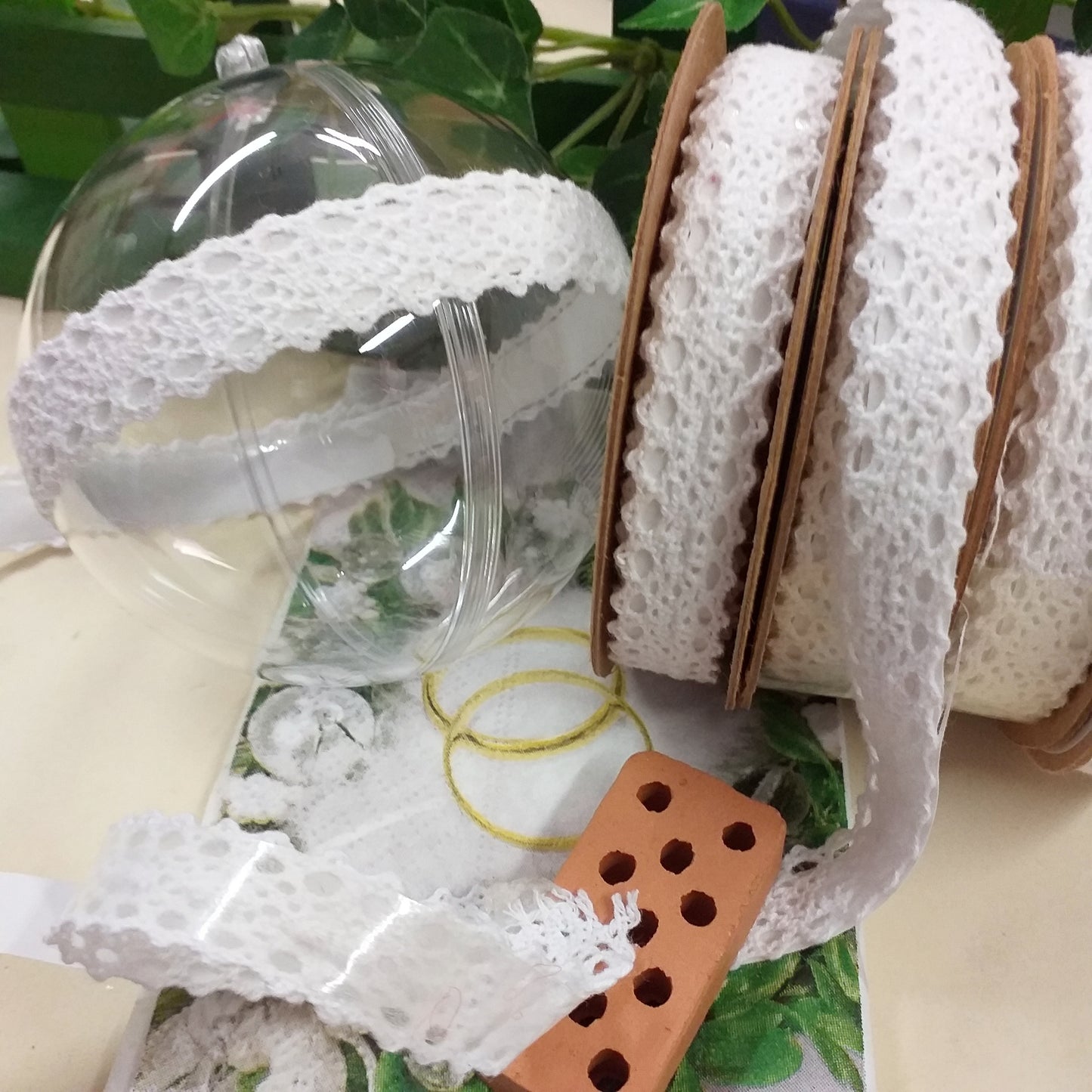 pizzo bianco nastro auto adesivo bordo decorativo washi tape di tessuto disegni per creazioni scrapbooking decorazioni Hobby creativi lavoretti bambini packaging pasquali addobbi albero natalizio